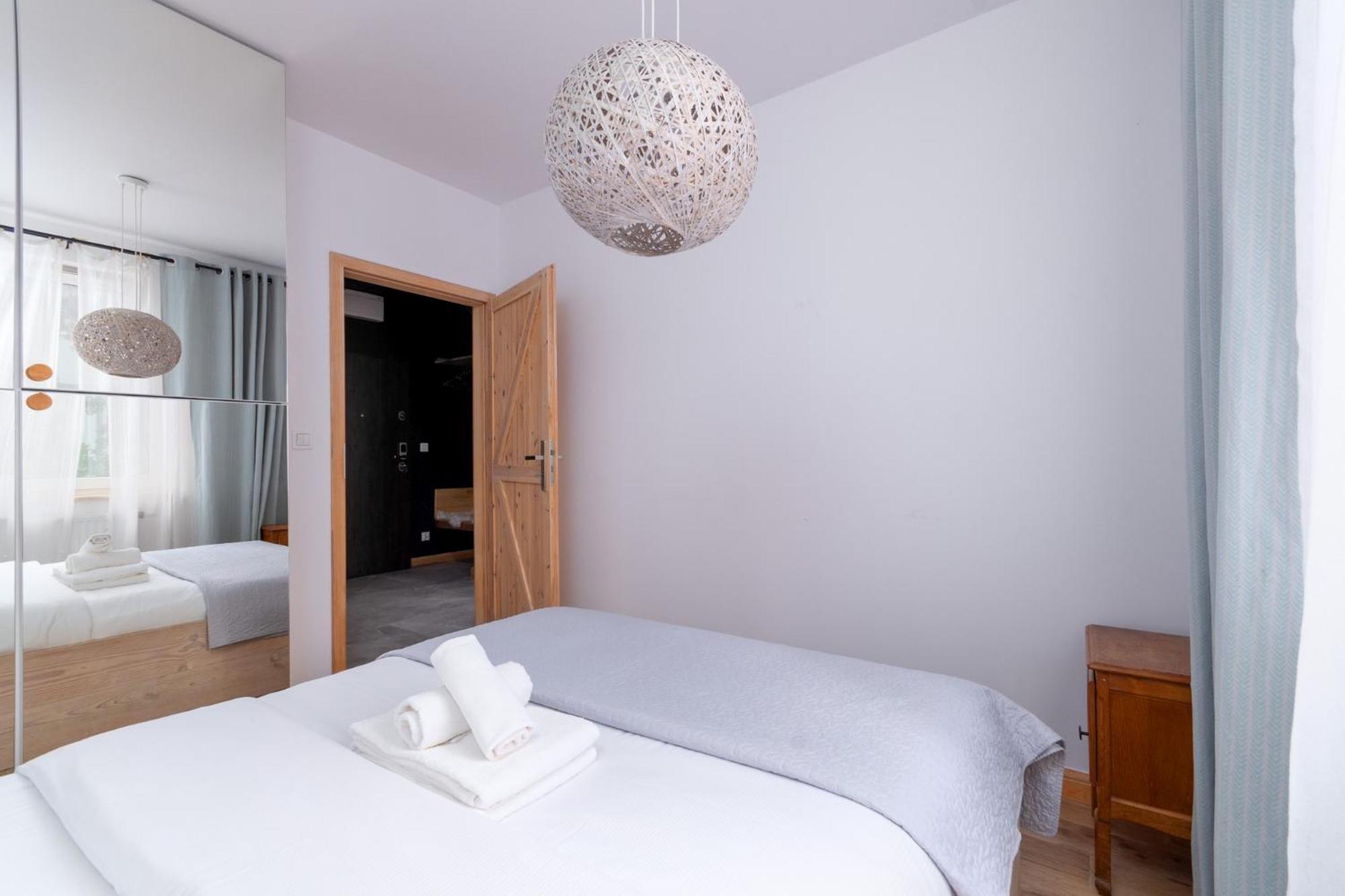 Paryski Zakatek Cosy Apartment Wroclaw Bagian luar foto
